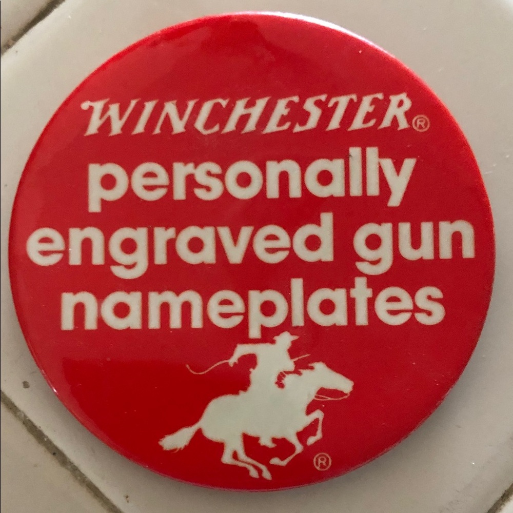 Vtg Winchester pin